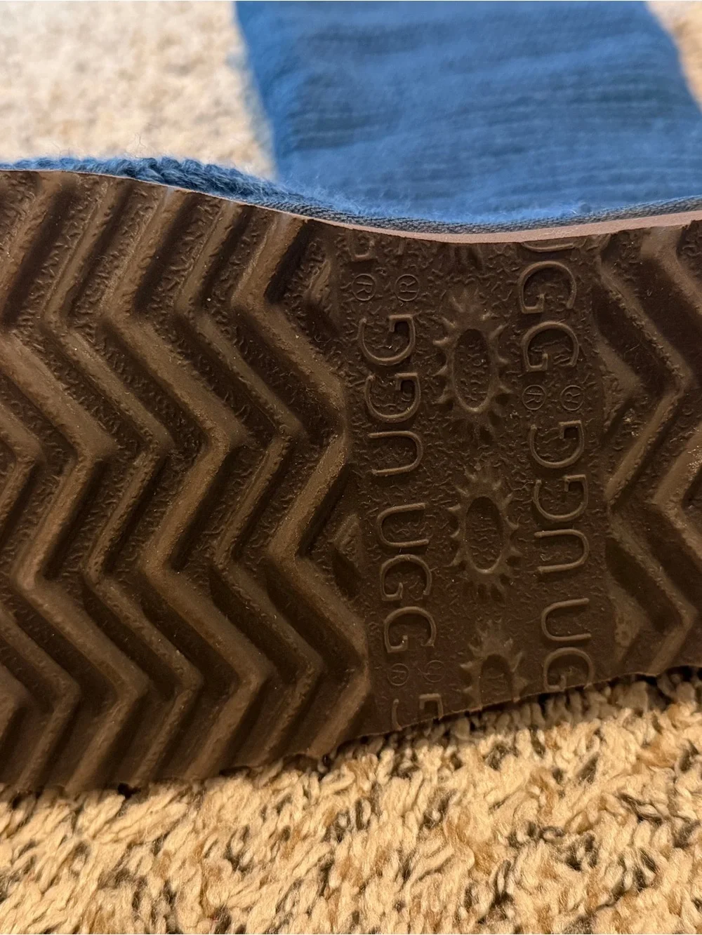 UGG cozy knit
